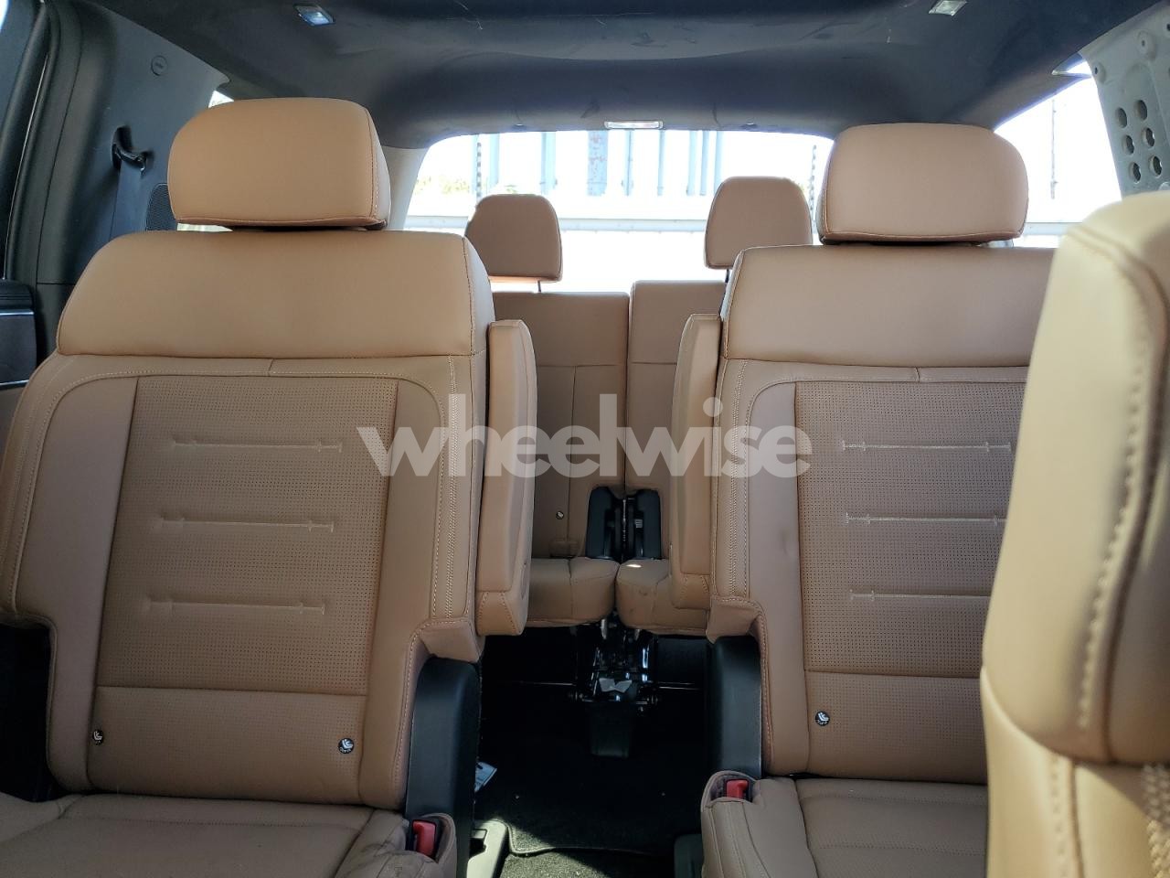 Photo 10 of 2026 HYUNDAI SANTA FE CALLIGRAPHY (VIN 5NMP5DGLXTH151214)