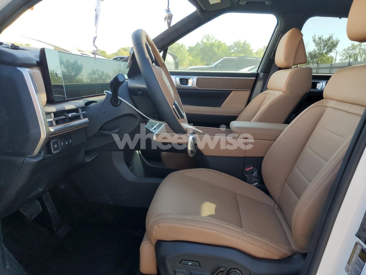 Photo 7 of 2026 HYUNDAI SANTA FE CALLIGRAPHY (VIN 5NMP5DGLXTH151214)