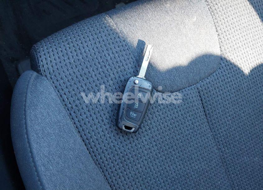 Photo 11 of 2021 Hyundai Santa FE SE (VIN 5NMS14AJ7MH310897)