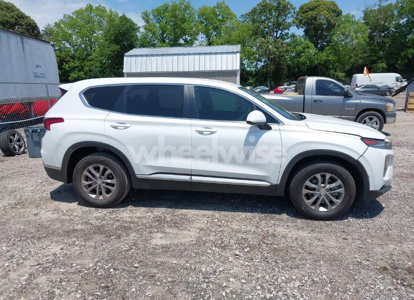 Photo 13 of 2019 Hyundai Santa FE SE (VIN 5NMS23AD0KH013811)