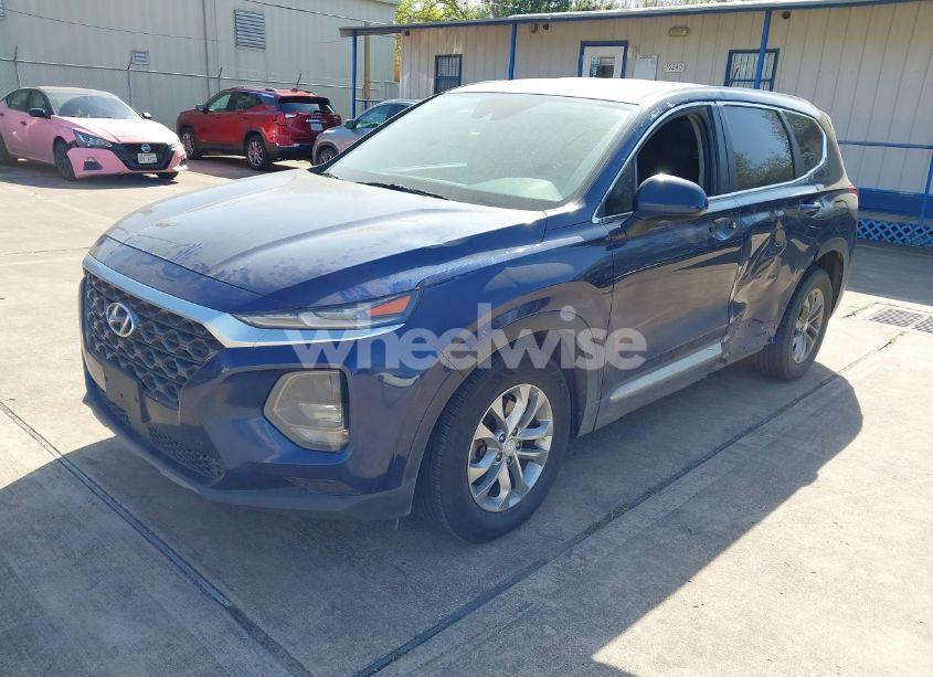 Photo 2 of 2020 Hyundai Santa FE SE (VIN 5NMS23AD0LH141404)