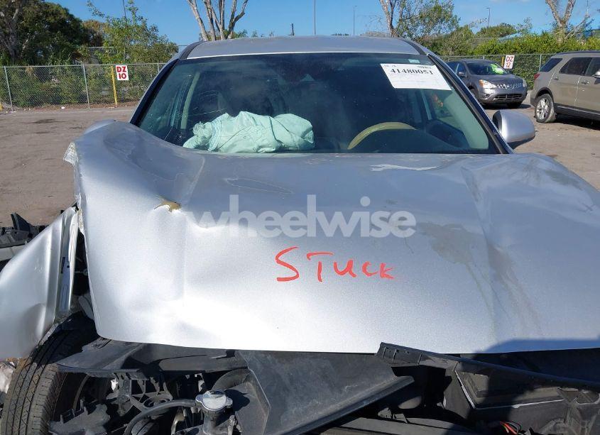 Photo 10 of 2019 Hyundai Santa FE SE (VIN 5NMS23AD1KH079929)