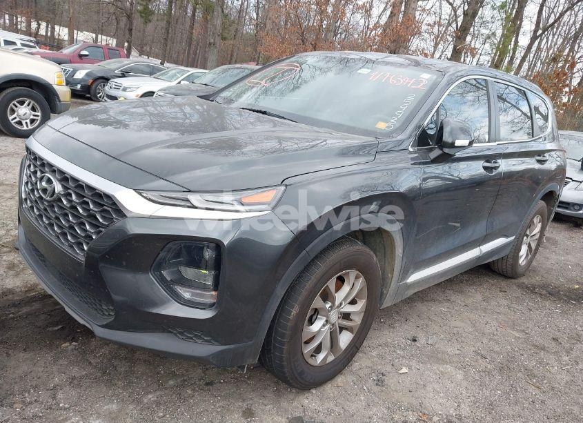 Photo 2 of 2020 Hyundai Santa FE SE (VIN 5NMS23AD1LH254925)