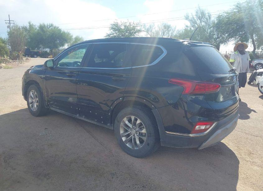 Photo 3 of 2019 Hyundai Santa FE SE (VIN 5NMS23AD3KH011809)
