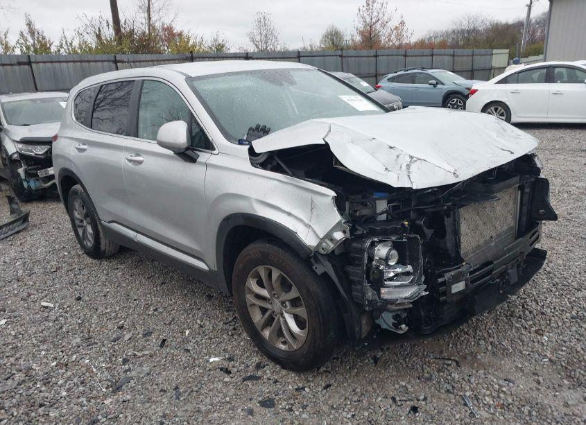 2019 Hyundai Santa FE SE (VIN 5NMS23AD5KH099908) main photo
