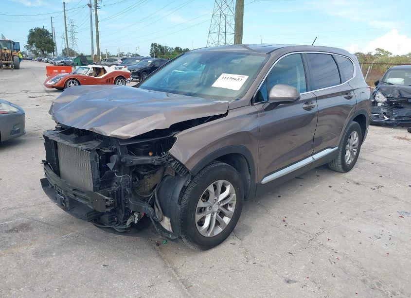 Photo 2 of 2020 Hyundai Santa FE SE (VIN 5NMS23AD5LH158506)