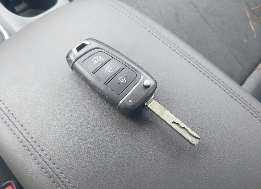 Photo 11 of 2020 Hyundai Santa FE SE (VIN 5NMS23AD7LH172505)