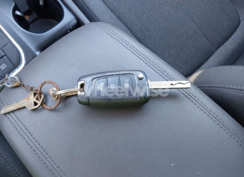 Photo 11 of 2020 Hyundai Santa FE SE (VIN 5NMS23AD8LH182170)