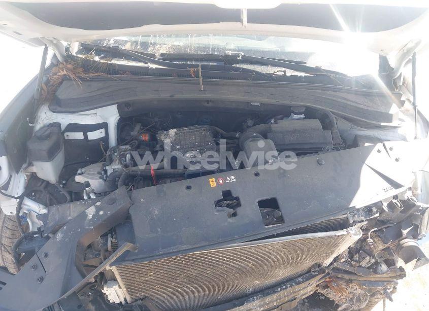 Photo 10 of 2019 Hyundai Santa FE SE (VIN 5NMS23AD9KH001902)