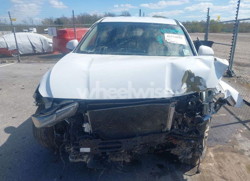 Photo 6 of 2019 Hyundai Santa FE SE (VIN 5NMS23AD9KH001902)