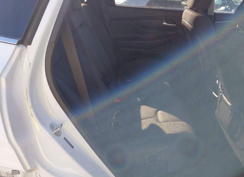 Photo 8 of 2019 Hyundai Santa FE SE (VIN 5NMS23ADXKH083848)