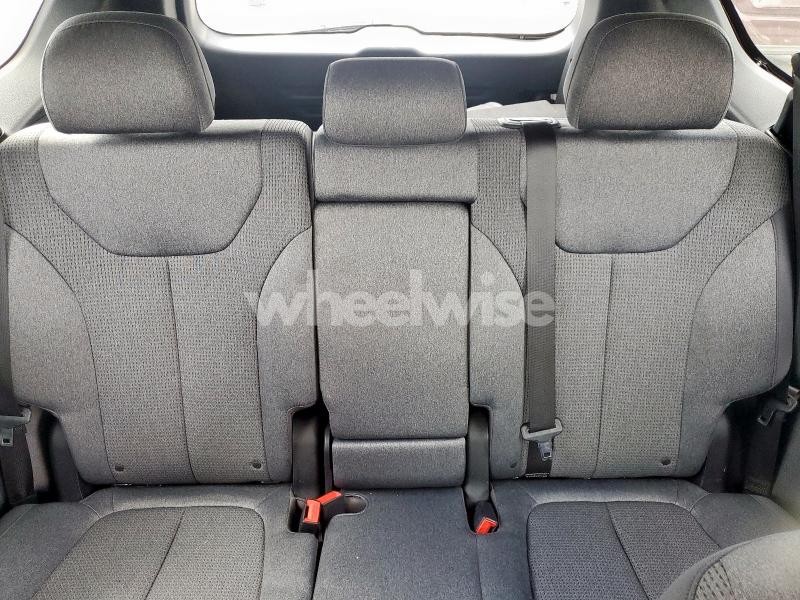 Photo 4 of 2023 HYUNDAI SANTA FE SEL (VIN 5NMS24AJ3PH587788)