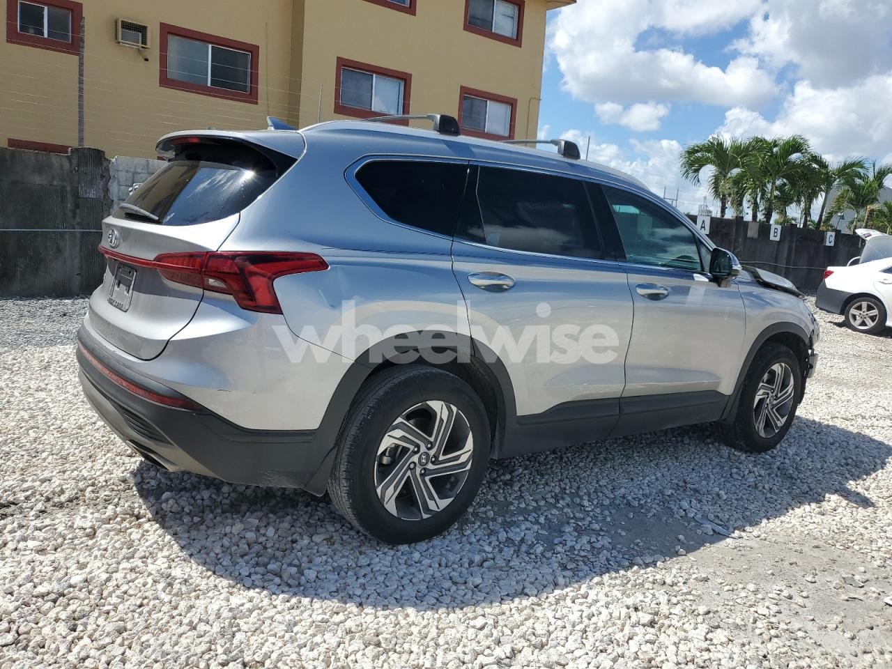 Photo 3 of 2023 HYUNDAI SANTA FE SEL (VIN 5NMS24AJ8PH647578)