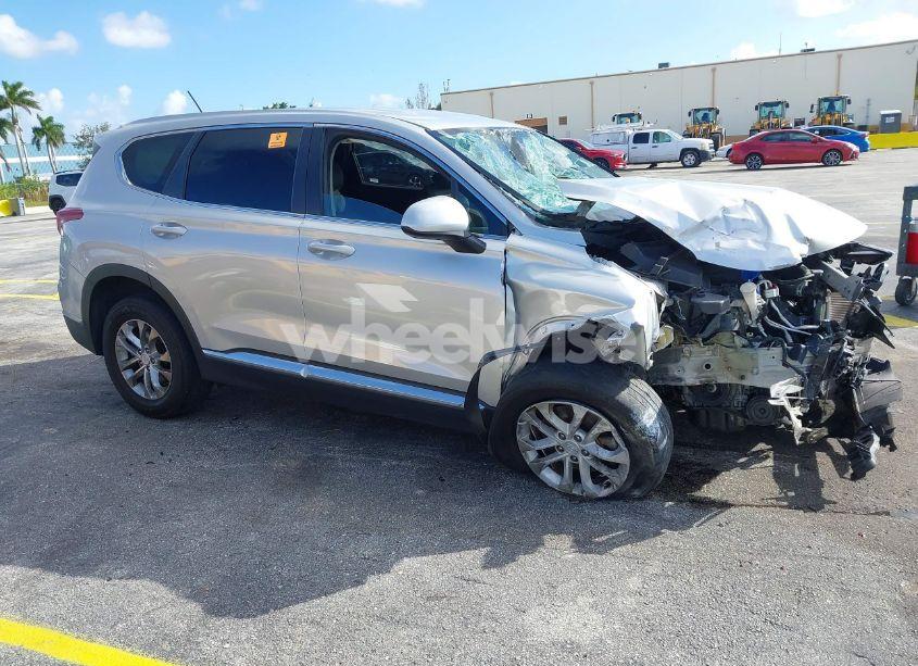 2020 Hyundai Santa FE SE (VIN 5NMS2CAD1LH176419) main photo
