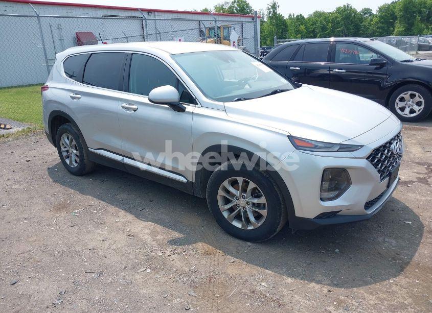 2019 Hyundai Santa FE SE (VIN 5NMS2CAD2KH058961) main photo