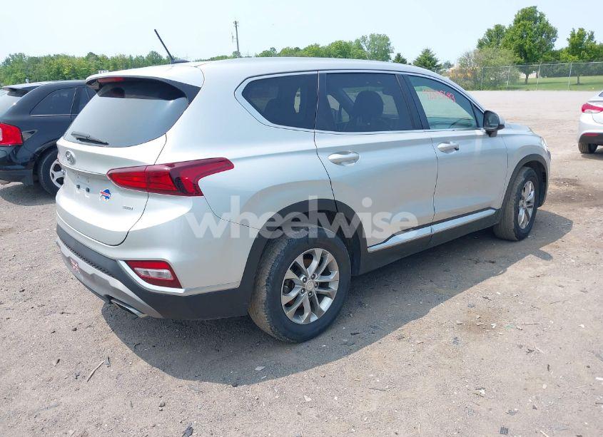 Photo 4 of 2019 Hyundai Santa FE SE (VIN 5NMS2CAD2KH058961)