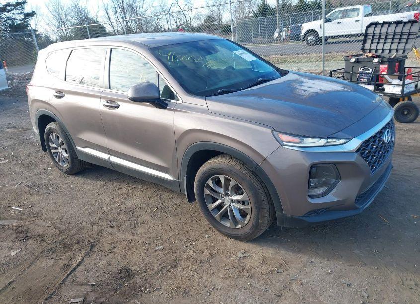 2020 Hyundai Santa FE SE (VIN 5NMS2CAD2LH182438) main photo