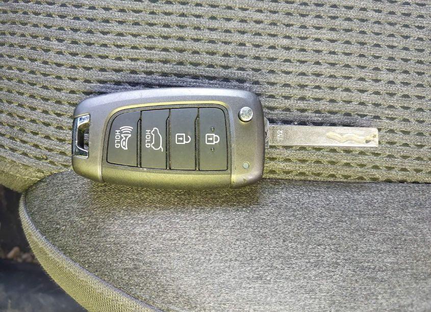 Photo 11 of 2020 Hyundai Santa FE SE (VIN 5NMS2CAD2LH279235)