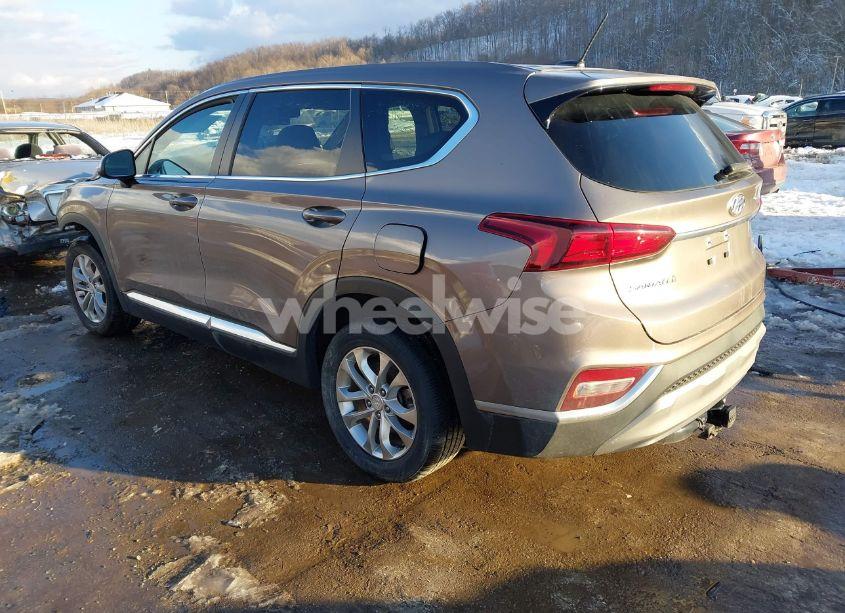 Photo 3 of 2019 Hyundai Santa FE SE (VIN 5NMS2CAD4KH089712)