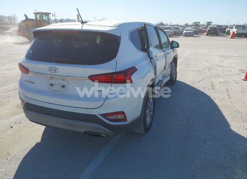 Photo 4 of 2019 Hyundai Santa FE SE (VIN 5NMS2CAD4KH118545)