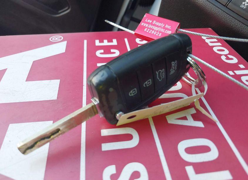 Photo 11 of 2019 Hyundai Santa FE SE (VIN 5NMS2CAD6KH100287)