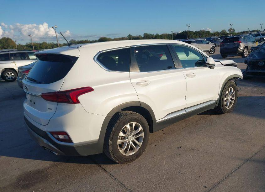 Photo 4 of 2019 Hyundai Santa FE SE (VIN 5NMS2CAD6KH100287)