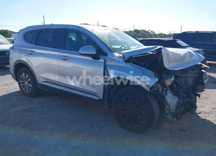 2019 Hyundai Santa FE SE (VIN 5NMS2CAD8KH109122) main photo
