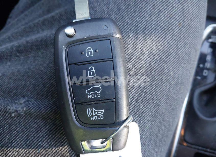 Photo 11 of 2019 Hyundai Santa FE SE (VIN 5NMS2CAD9KH015606)