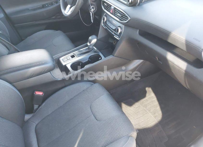 Photo 5 of 2019 Hyundai Santa FE SE (VIN 5NMS2CAD9KH015606)