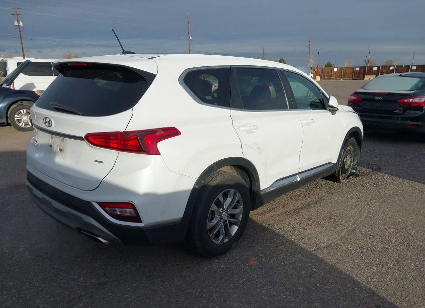 Photo 4 of 2019 Hyundai Santa FE SE (VIN 5NMS2CADXKH113429)