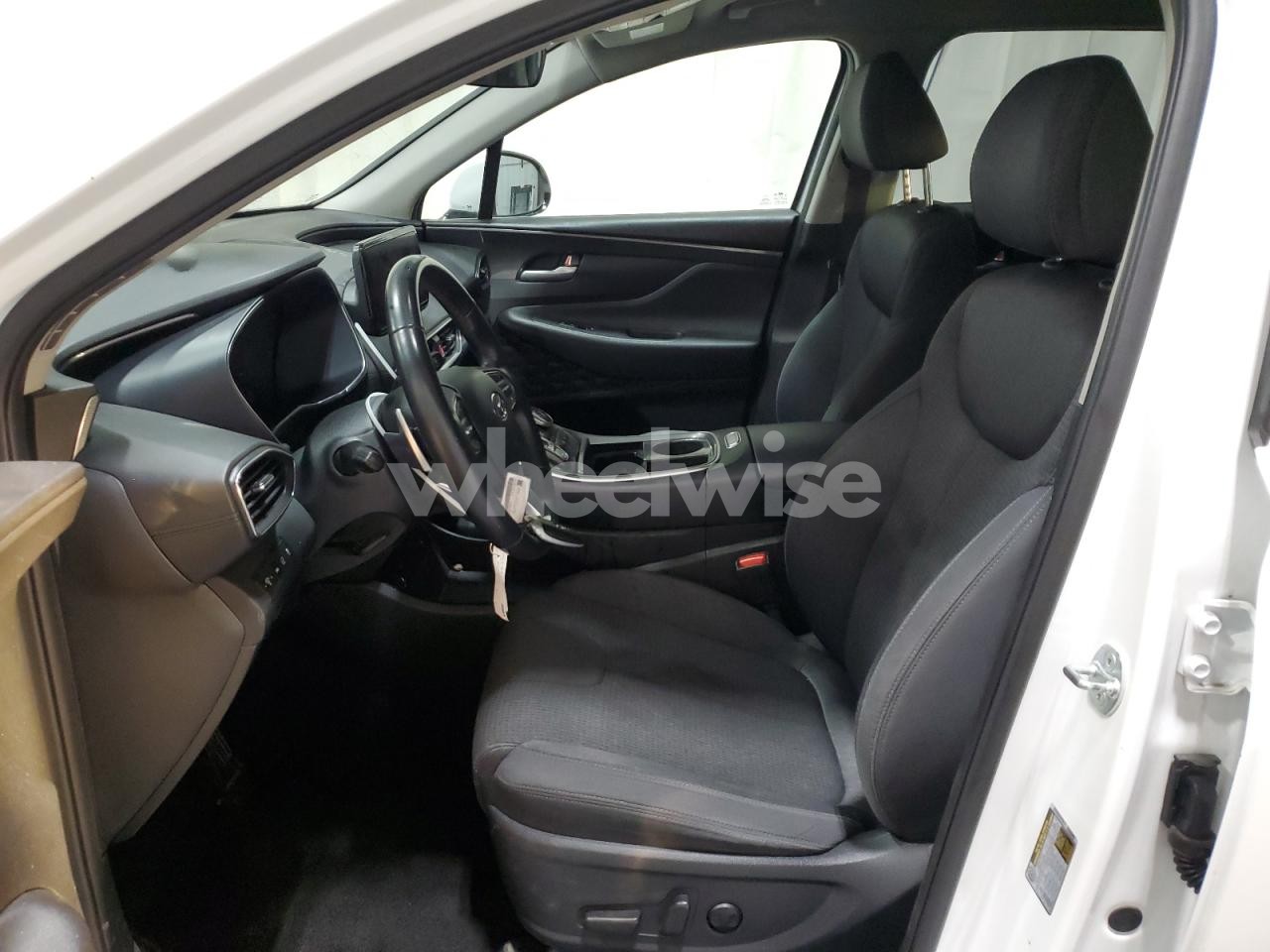 Photo 7 of 2023 HYUNDAI SANTA FE SEL (VIN 5NMS2DAJ6PH645733)