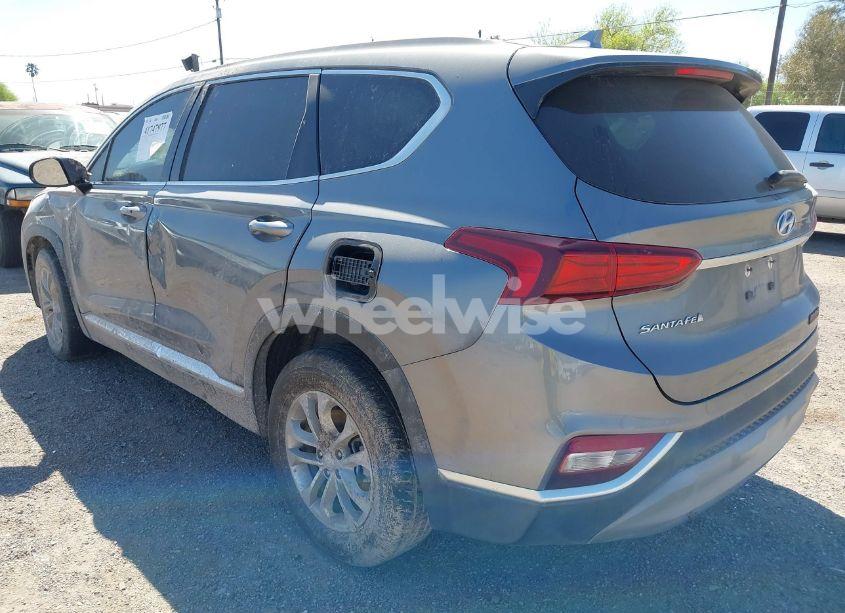 Photo 3 of 2019 Hyundai Santa FE SEL (VIN 5NMS33AD0KH078624)