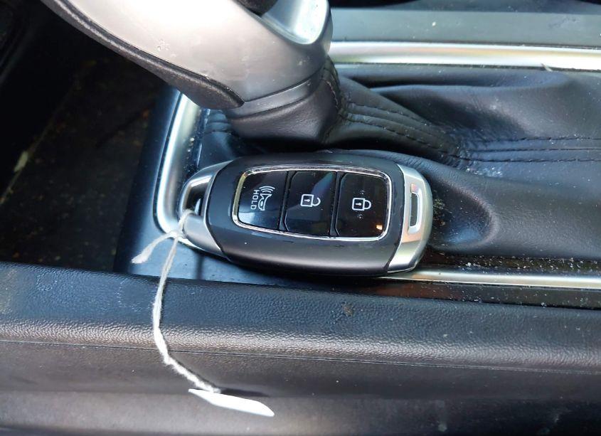 Photo 11 of 2020 Hyundai Santa FE SEL (VIN 5NMS33AD0LH290747)