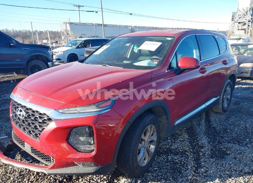 Photo 2 of 2019 Hyundai Santa FE SEL (VIN 5NMS33AD1KH019629)