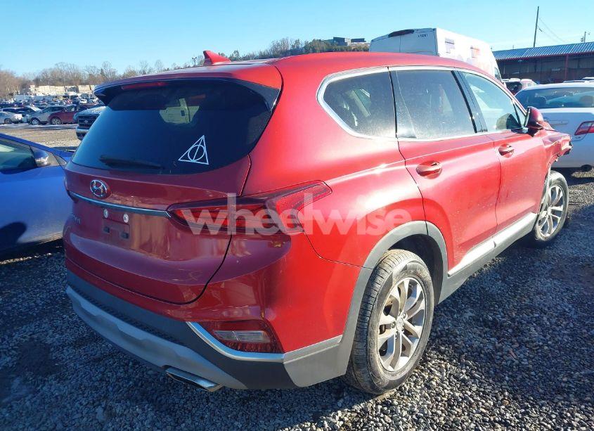 Photo 4 of 2019 Hyundai Santa FE SEL (VIN 5NMS33AD1KH019629)