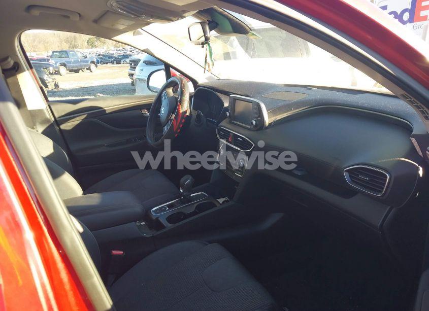 Photo 5 of 2019 Hyundai Santa FE SEL (VIN 5NMS33AD1KH019629)