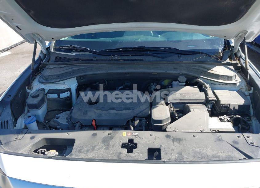 Photo 10 of 2020 Hyundai Santa FE SEL (VIN 5NMS33AD1LH253142)