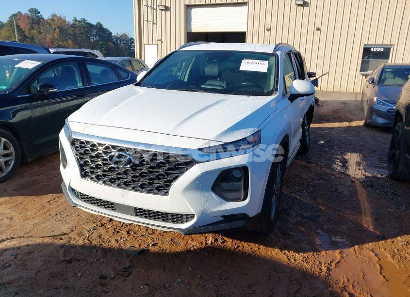 Photo 2 of 2020 Hyundai Santa FE SEL (VIN 5NMS33AD2LH211370)