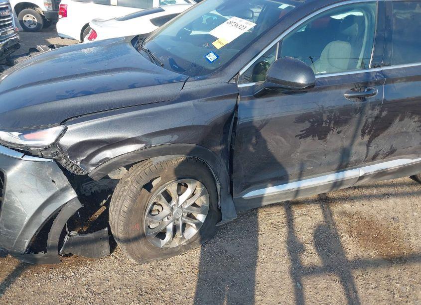 Photo 6 of 2020 Hyundai Santa FE SEL (VIN 5NMS33AD2LH266787)