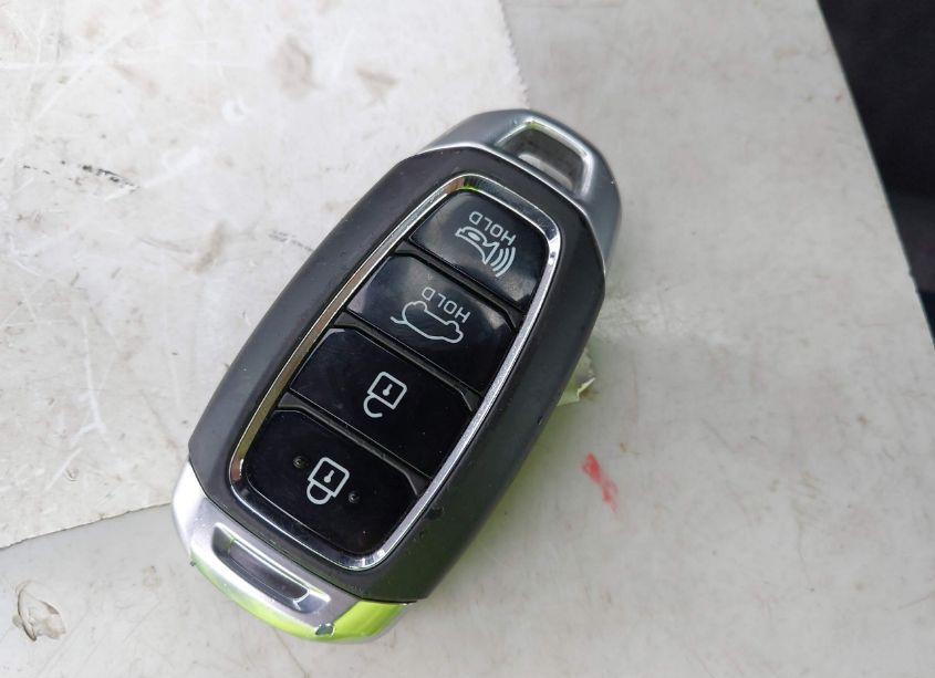 Photo 11 of 2019 Hyundai Santa FE SEL (VIN 5NMS33AD3KH036576)