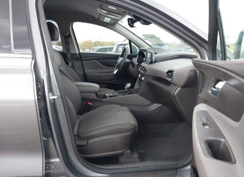 Photo 5 of 2019 Hyundai Santa FE SEL (VIN 5NMS33AD3KH036576)
