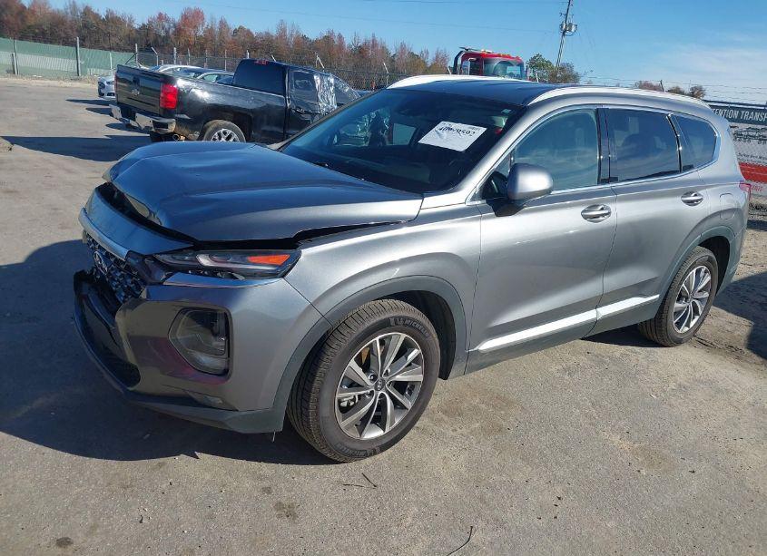 Photo 2 of 2019 Hyundai Santa FE SEL PLUS (VIN 5NMS33AD3KH060361)