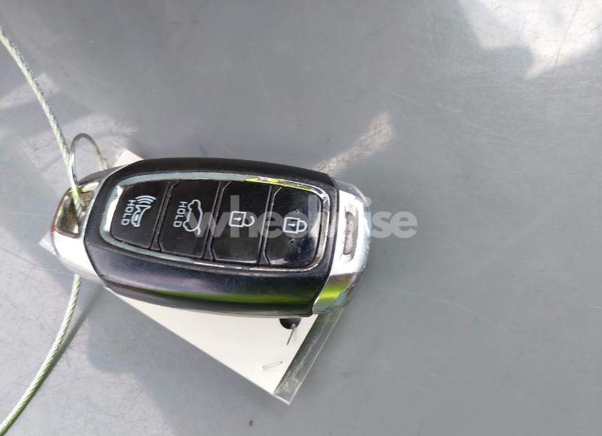 Photo 11 of 2020 Hyundai Santa FE SEL (VIN 5NMS33AD3LH249898)