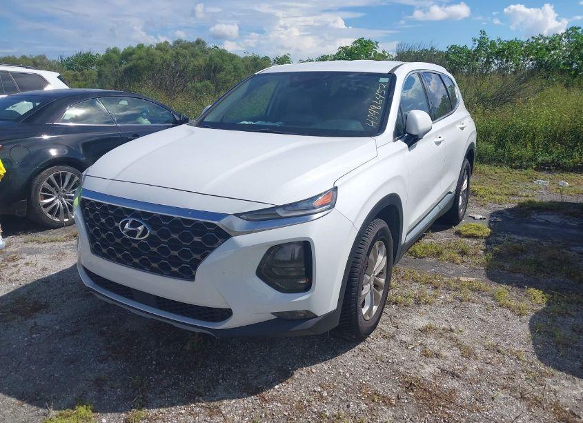 Photo 2 of 2020 Hyundai Santa FE SEL (VIN 5NMS33AD4LH190487)