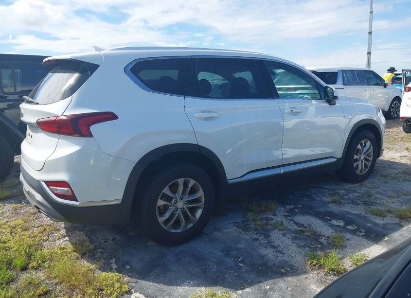 Photo 4 of 2020 Hyundai Santa FE SEL (VIN 5NMS33AD4LH190487)