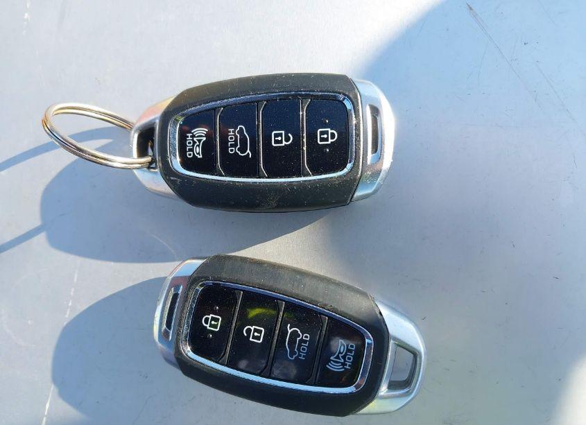 Photo 11 of 2020 Hyundai Santa FE SEL (VIN 5NMS33AD5LH141668)