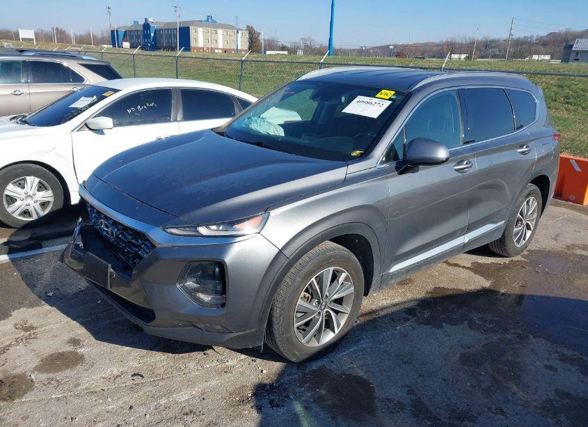 Photo 2 of 2020 Hyundai Santa FE SEL (VIN 5NMS33AD5LH141668)