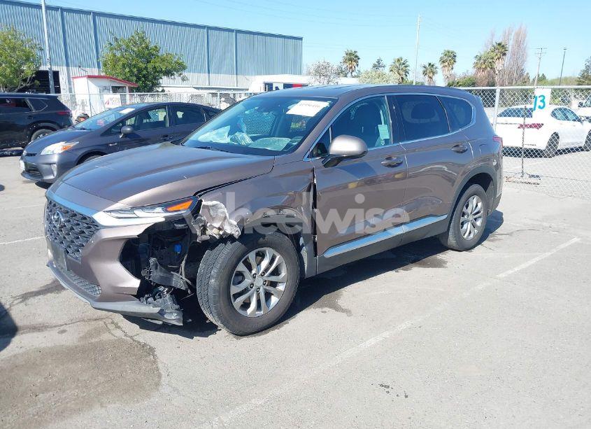 Photo 2 of 2020 Hyundai Santa FE SEL (VIN 5NMS33AD6LH223571)