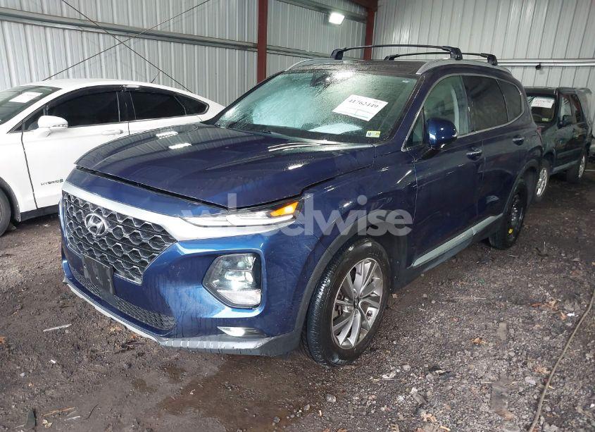 Photo 2 of 2020 Hyundai Santa FE SEL (VIN 5NMS33AD6LH286735)