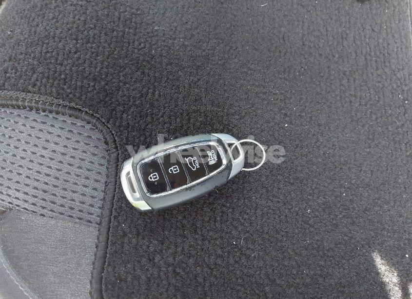 Photo 11 of 2019 Hyundai Santa FE SEL PLUS (VIN 5NMS33AD7KH028299)